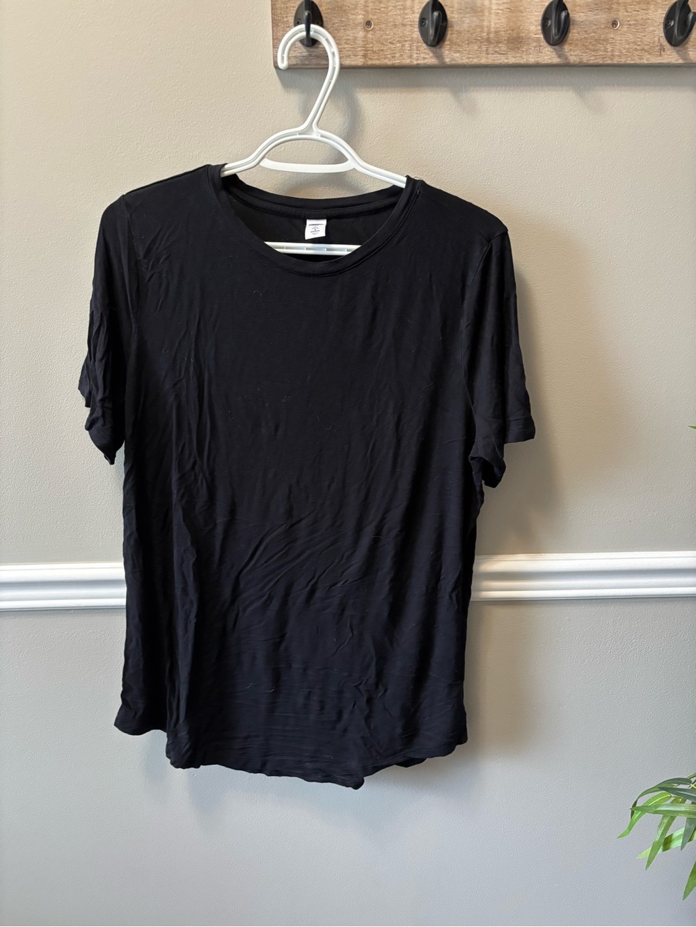 Old Navy Women's Black Short Sleeve Crew Neck Tee